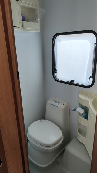 Caravana Adria Aviva 350 L