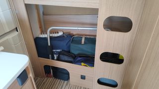 Caravana Adria Aviva 350 L