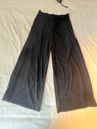 Pantalones negros largos