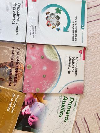 Libros FP Grado Medio Farmacia 1*