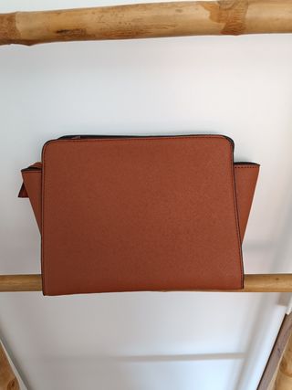 Bolso marrón