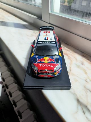 Miniatura Citroën C4 WRC Loeb 2008 1/24