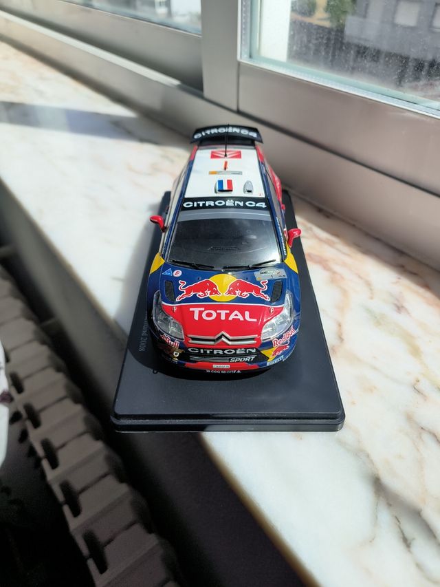 Citroën C4 WRC Loeb 2008 1/24 Miniatura