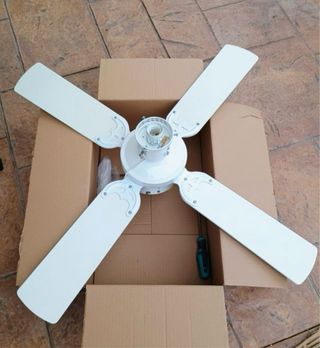 Ventilador techo blanco vintage