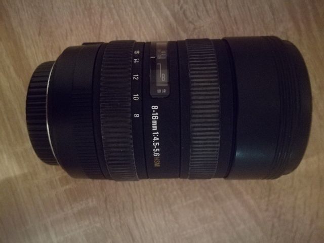 Obiettivo Sigma 8-16mm Canon
