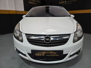 Opel Corsa Sport muy equipado.