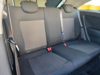 Opel Corsa Sport muy equipado.
