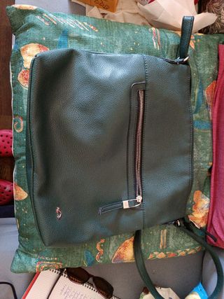 Bolso bandolera verde nuevo marca Caminata