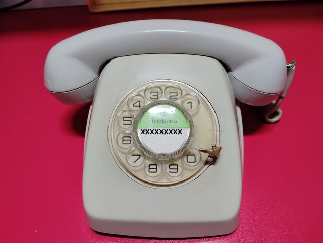 Teléfono antiguo Telefónica
