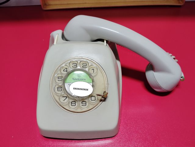 Teléfono antiguo Telefónica