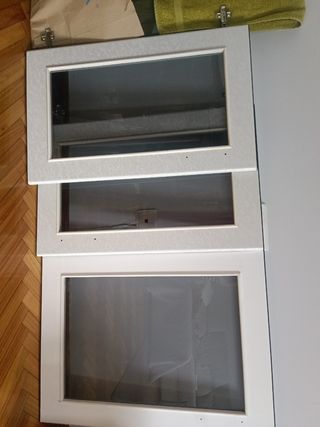 3 Puertas cristal vitrina 