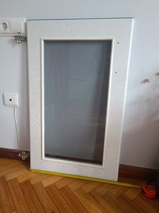 3 Puertas cristal vitrina