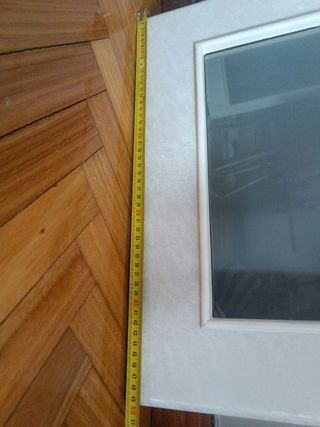 3 Puertas cristal vitrina