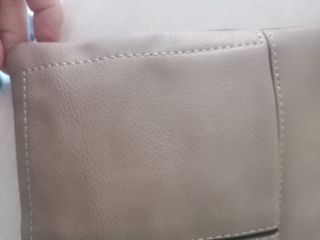 Bolso bandolera beige y marrón
