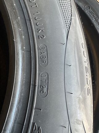 Neumáticos Roadstone Eurovis HP02 215/65R16 98H