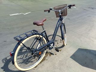 Bicicleta holandesa B'Twin Elops 520