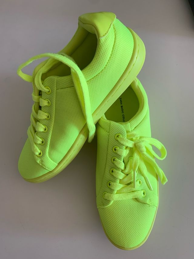 Zapatillas Zara amarillas 35