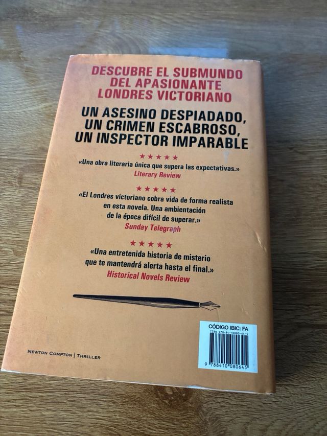 Un asesinato en Baker Street. El cozy crime más...