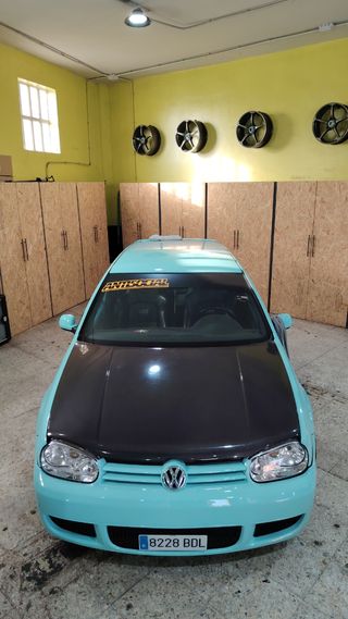 Volkswagen Golf 2000