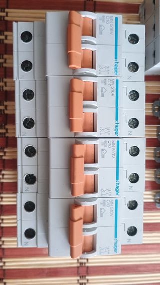 6 Diferenciales automáticos Hager & Legrand