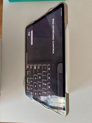 Logitech Combo Touch iPad Pro 12.9" (5th gen)