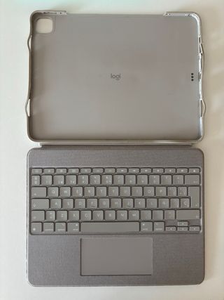Logitech Combo Touch iPad Pro 12.9" (5th gen)