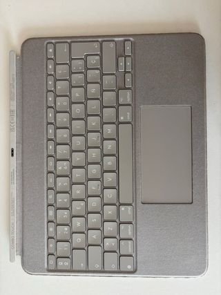 Logitech Combo Touch iPad Pro 12.9" (5th gen)