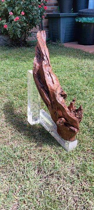 Escultura madera - Metacrilato (reciclando)