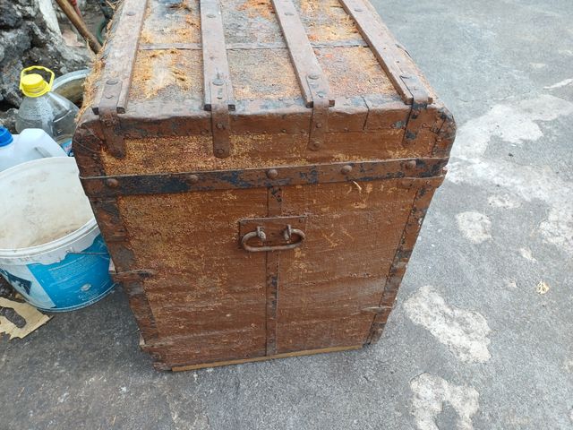 Antica cassa in legno