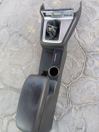 Consola central Ford Mondeo 2003