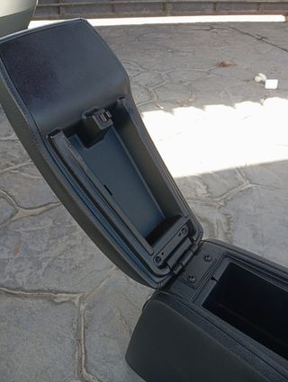 Consola central Ford Mondeo 2003