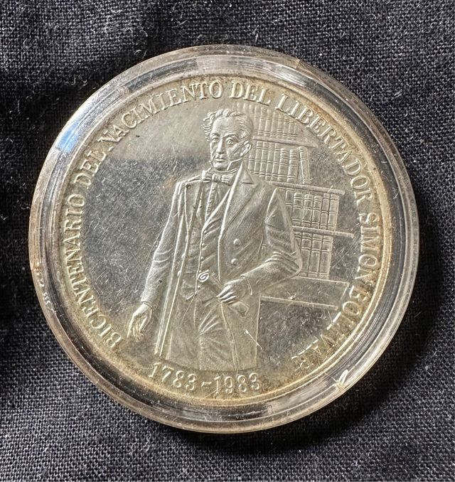Medalla Bicentenario Simón Bolívar