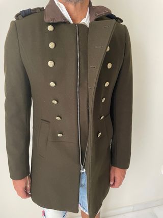 Abrigo militar verde oliva