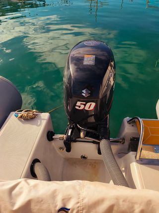 Zodiac Medline 500: Semirrígida