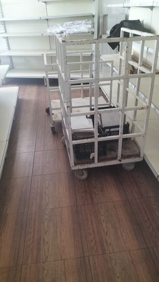 Se vende carros para tienda 