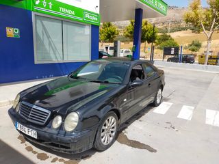 Mercedes-Benz  CLK 2000