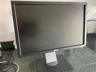 Monitor 19" - Negro. Impecable