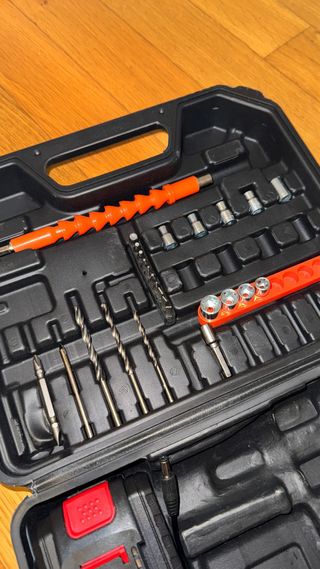 Trapano avvitatore 2 batterie e accessori 