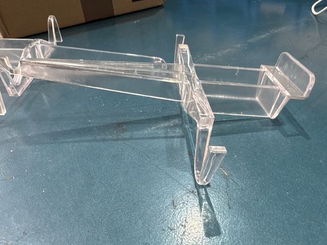 4 Soportes transparentes para gafas en panel Lama 