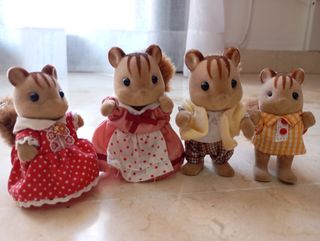 Familia Ardilla Sylvanian Families
