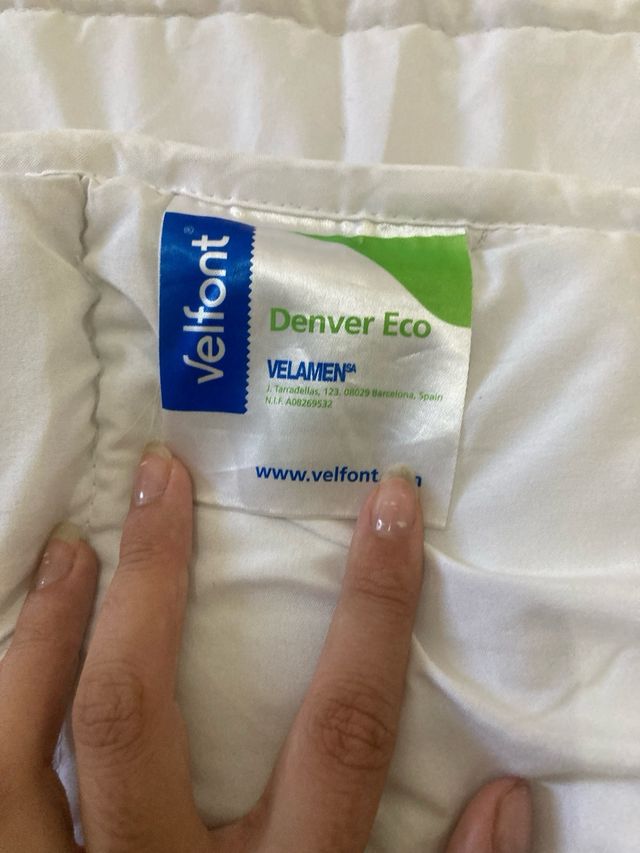 Dos edredones , velfont y el otro delperfil patric