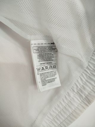 Chaqueta Adidas blanca y rosa