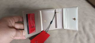 Cartera Carolina Herrera beige
