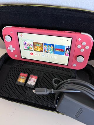 NINTENDO SWITCH LITE CORAL