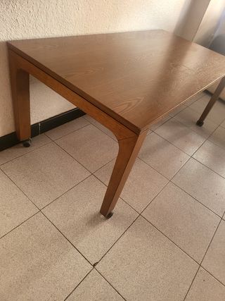 Mesa madera marrón - Cocina