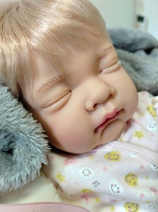 Bambola Reborn con ciuccio