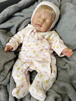 Bambola Reborn con ciuccio