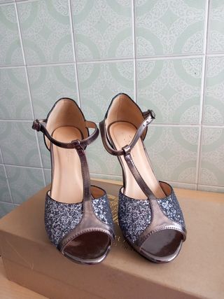 Tacones plata brillo boda tacón fino