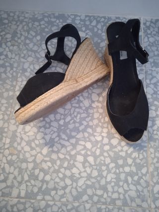 Sandalias cuña esparto Davidnik negras