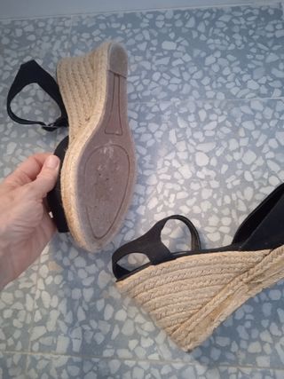Sandalias cuña esparto Davidnik negras